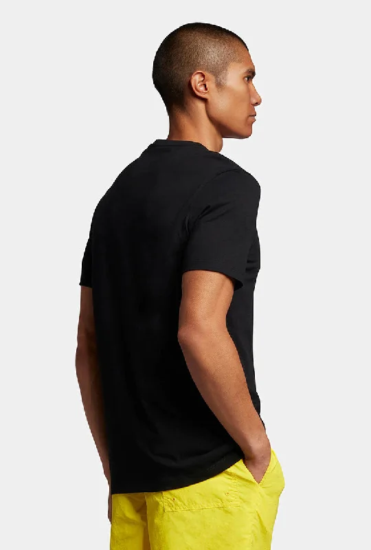 LYLE AND SCOTT CONTRAST POCKET TSHIRT