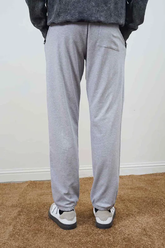 PLEATED JOGGER PANTS