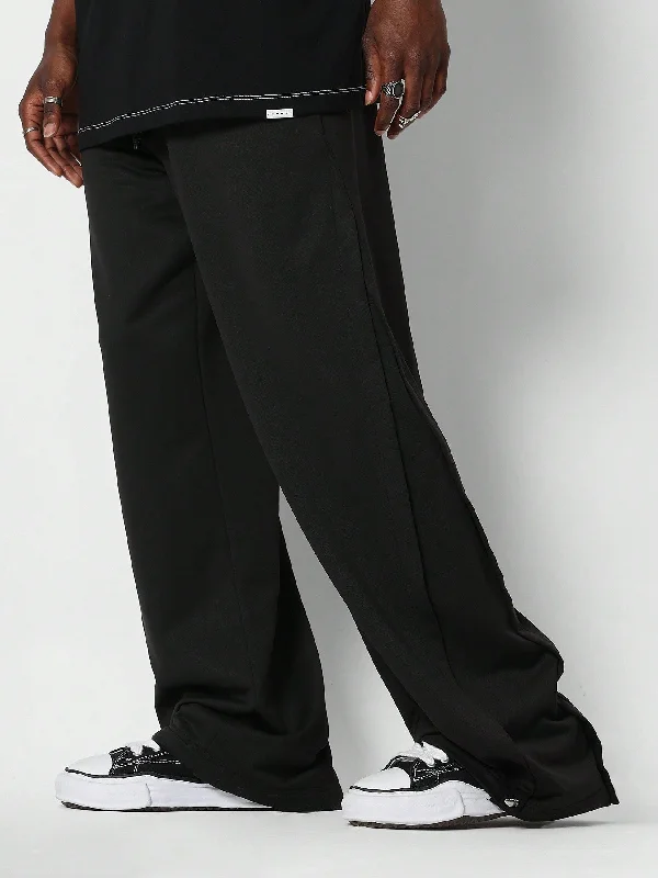 Oversized Fit Jogger With Drawcord And Logo Fastening Detail College Ready