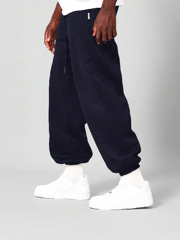 Regular Fit Essential 90s Jogger College Ready