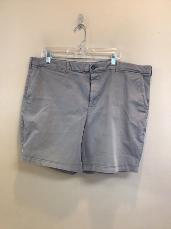 SIZE 42 GAP Men's SHORTS