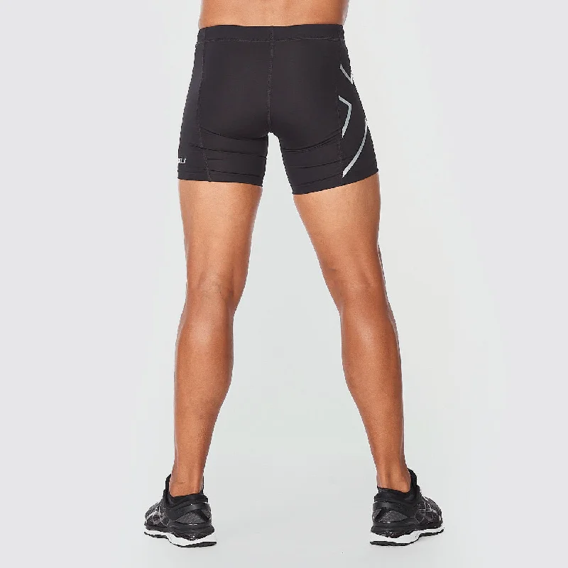 2XU - Core Compression 1/2 Shorts - Black/Silver